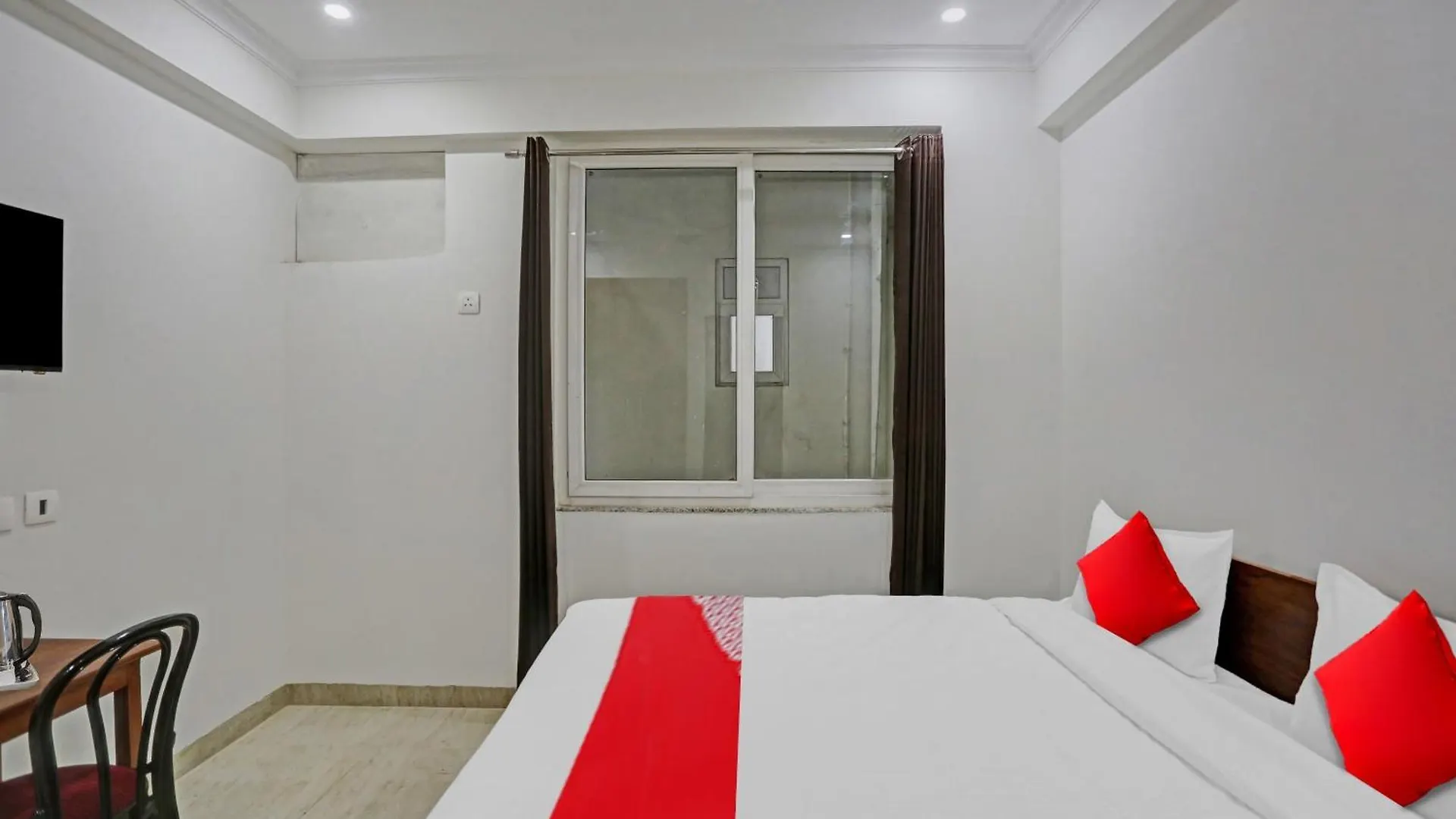 Hotel O Unicorn Rooms Near Omaxe Celebration Mall Gurgaon Hindistan
