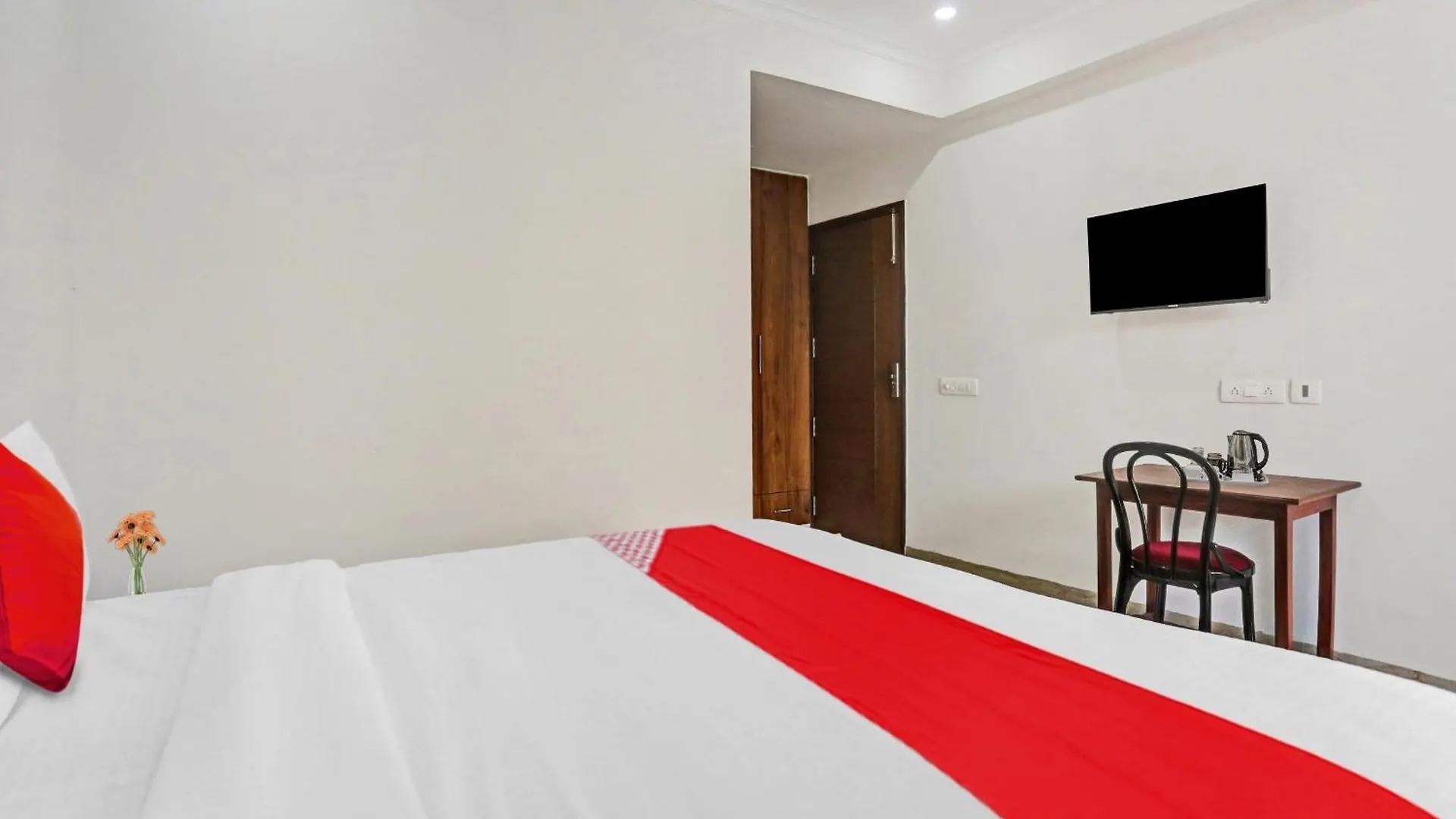 Hotel O Unicorn Rooms Near Omaxe Celebration Mall Gurgaon