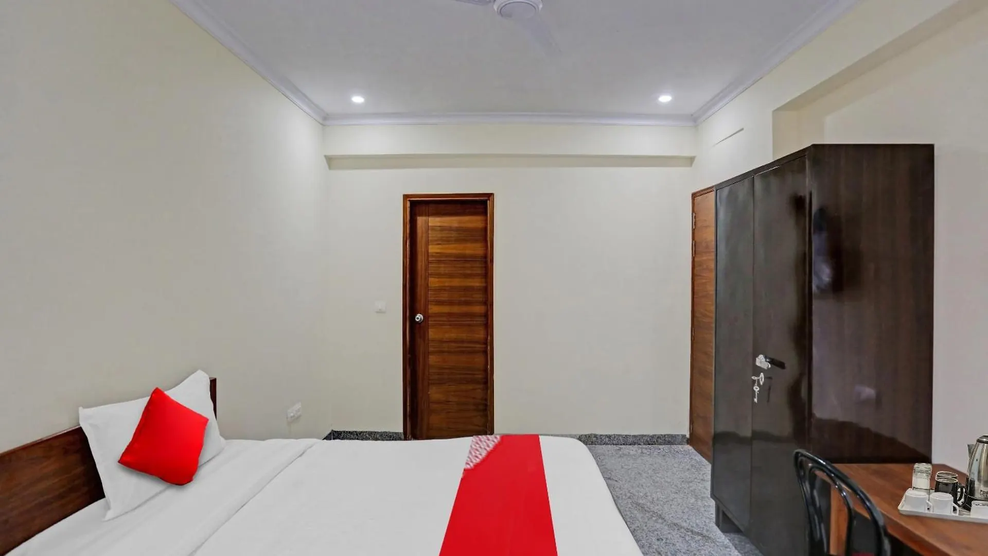 Hotel O Unicorn Rooms Near Omaxe Celebration Mall Gurgaon