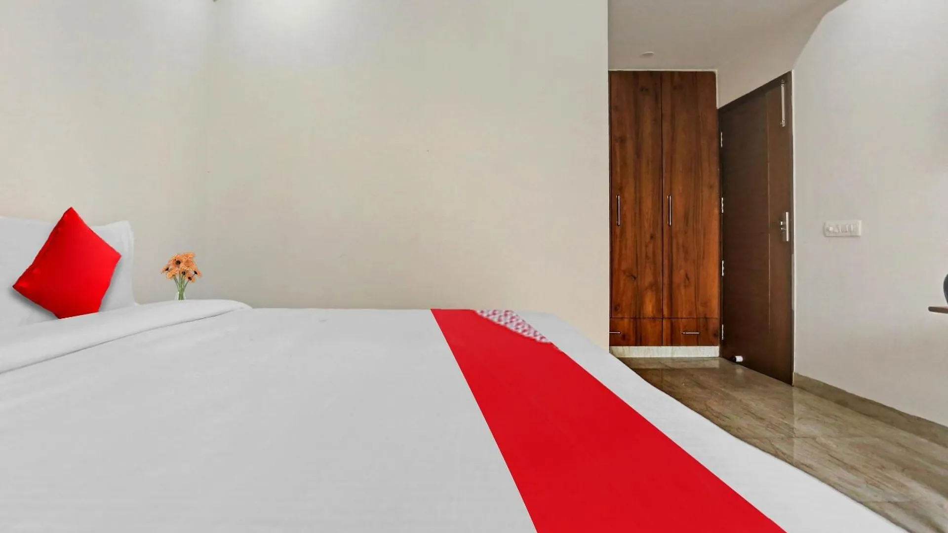 Hotel O Unicorn Rooms Near Omaxe Celebration Mall Gurgaon 3*,  Inde